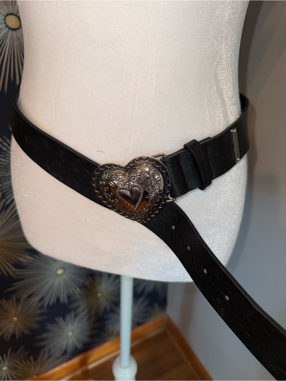 NWOT True Religion Chrome Heart Faux Leather Belt
